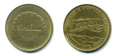 ЕВРОПА ЖЕТОН ND SHELL, САМОЛЕТ БРАТЬЕВ РАЙТ KITTYHAWK 1903 желтый металл 89-1753